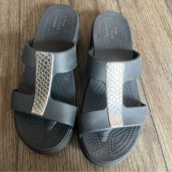 Silver accent black crocs - Picture 1 of 5